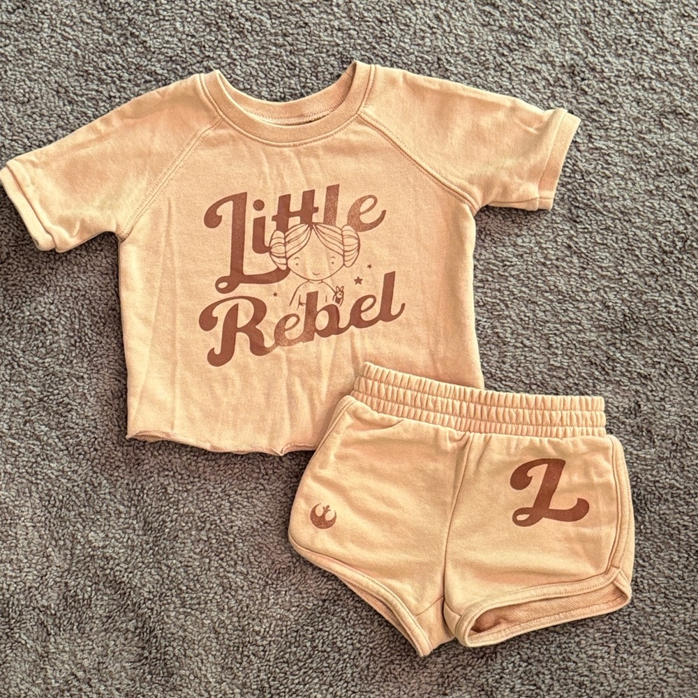 GAP Star Wars Baby Outfit in Cream